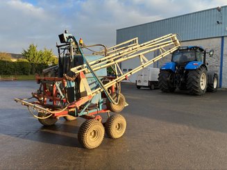 Pulvérisateur traîné Brard & Sarran PULVE 600L - 6