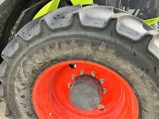 Tracteur agricole Claas AXION 850 - 5